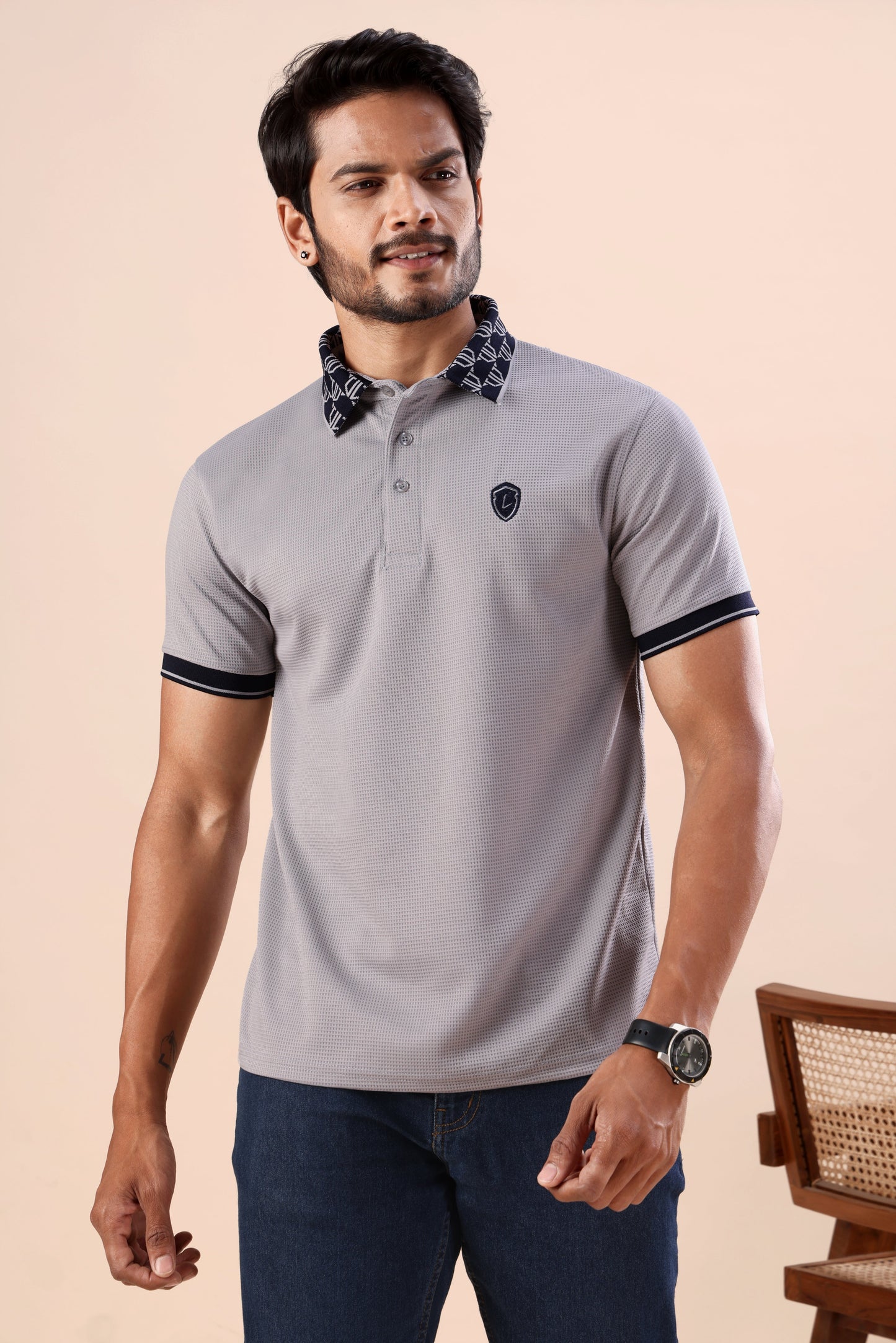 Evenway Light Grey Polo T-Shirt – Slim Fit Textured Casual Half Sleeve Polo Tee with Printed Collar for Smart Everyday Wear