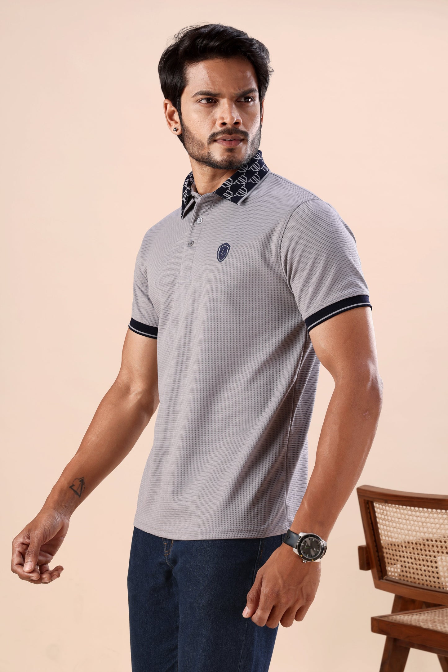 Evenway Light Grey Polo T-Shirt – Slim Fit Textured Casual Half Sleeve Polo Tee with Printed Collar for Smart Everyday Wear