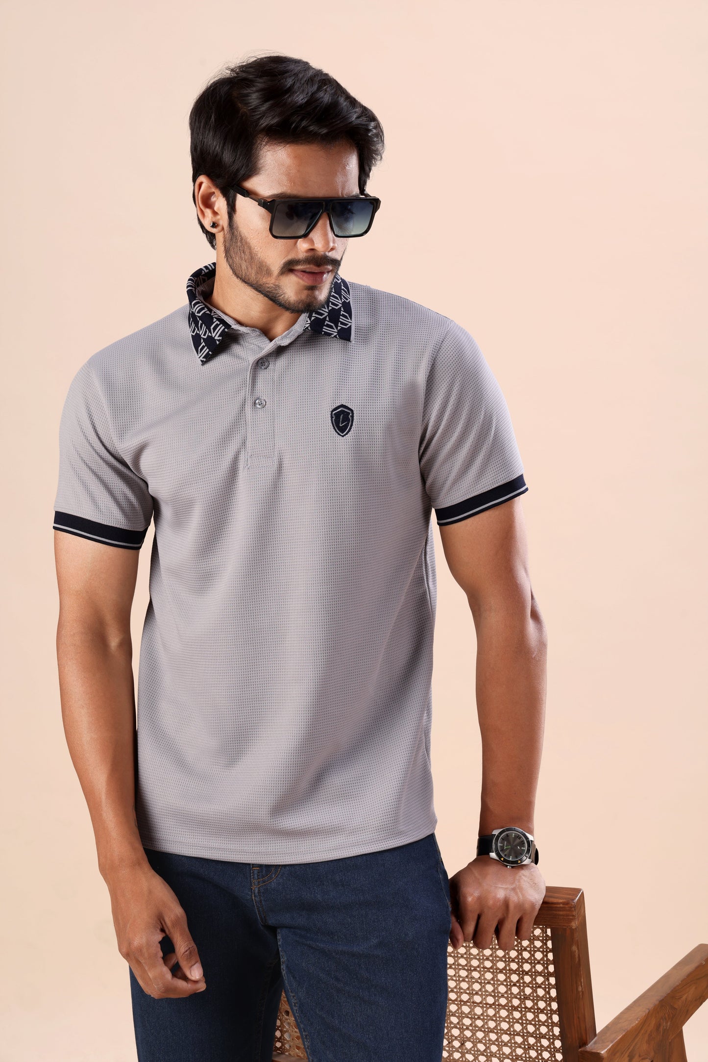 Evenway Light Grey Polo T-Shirt – Slim Fit Textured Casual Half Sleeve Polo Tee with Printed Collar for Smart Everyday Wear