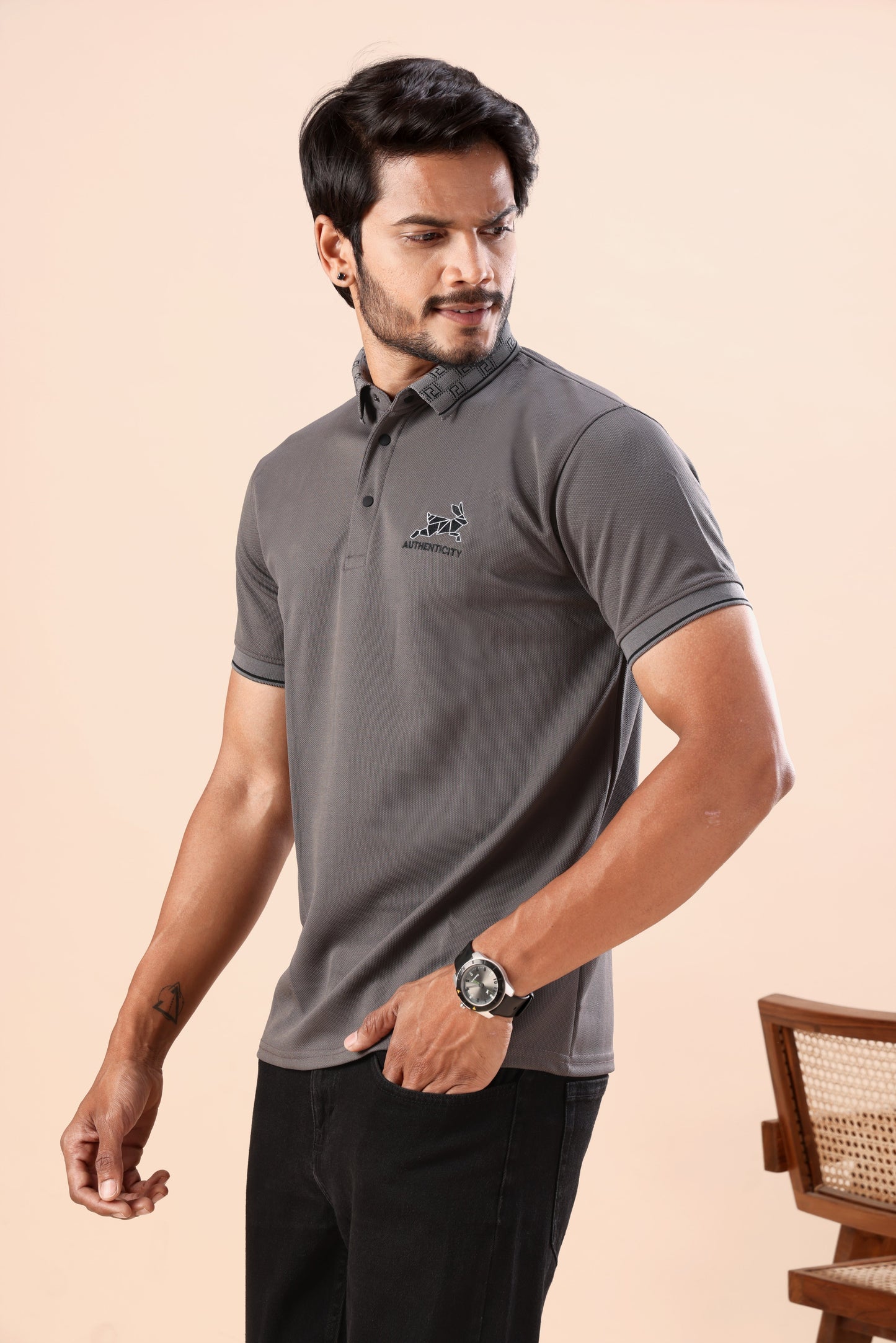 Evenway Men’s Premium Charcoal Grey Polo T-Shirt with Printed Collar & Regular Fit Design | Casual Half Sleeve Polo Tee for Men