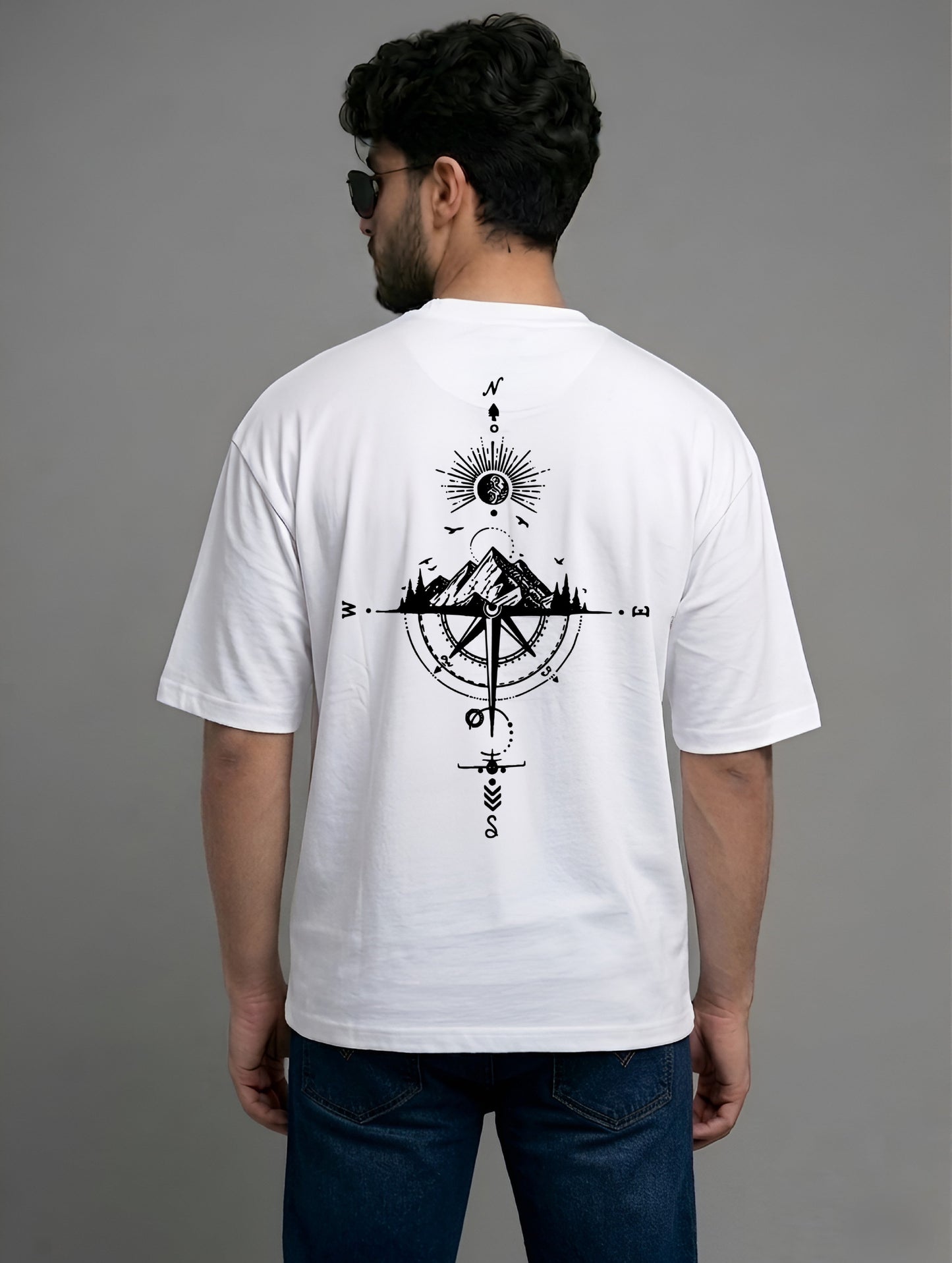 Evenway Adventure Compass Mountain Graphic T-Shirt – Minimalist Outdoor Explorer Tee