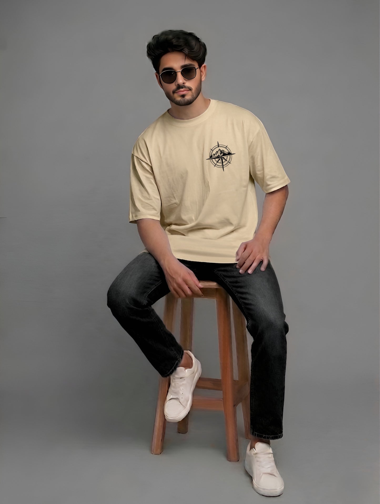 Evenway Adventure Compass Mountain Graphic T-Shirt – Minimalist Outdoor Explorer Tee